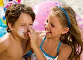 Verão A criança e o verão