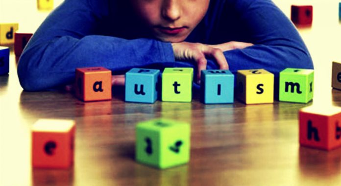 As crianças autistas, saiba identificar os sintomas