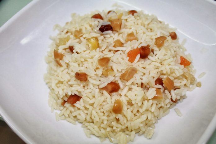 Pudim de arroz e frutos secos Pudim de arroz e frutos secos
