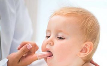 Dedeiras de silicone para a higiene bucal
