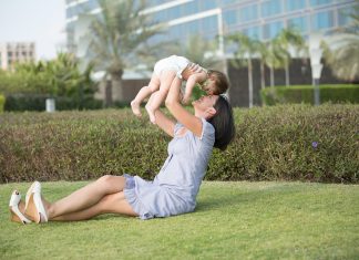 Mães solteiras, mulheres que criam os filhos sózinhas